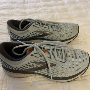 Brooks Ghost 13